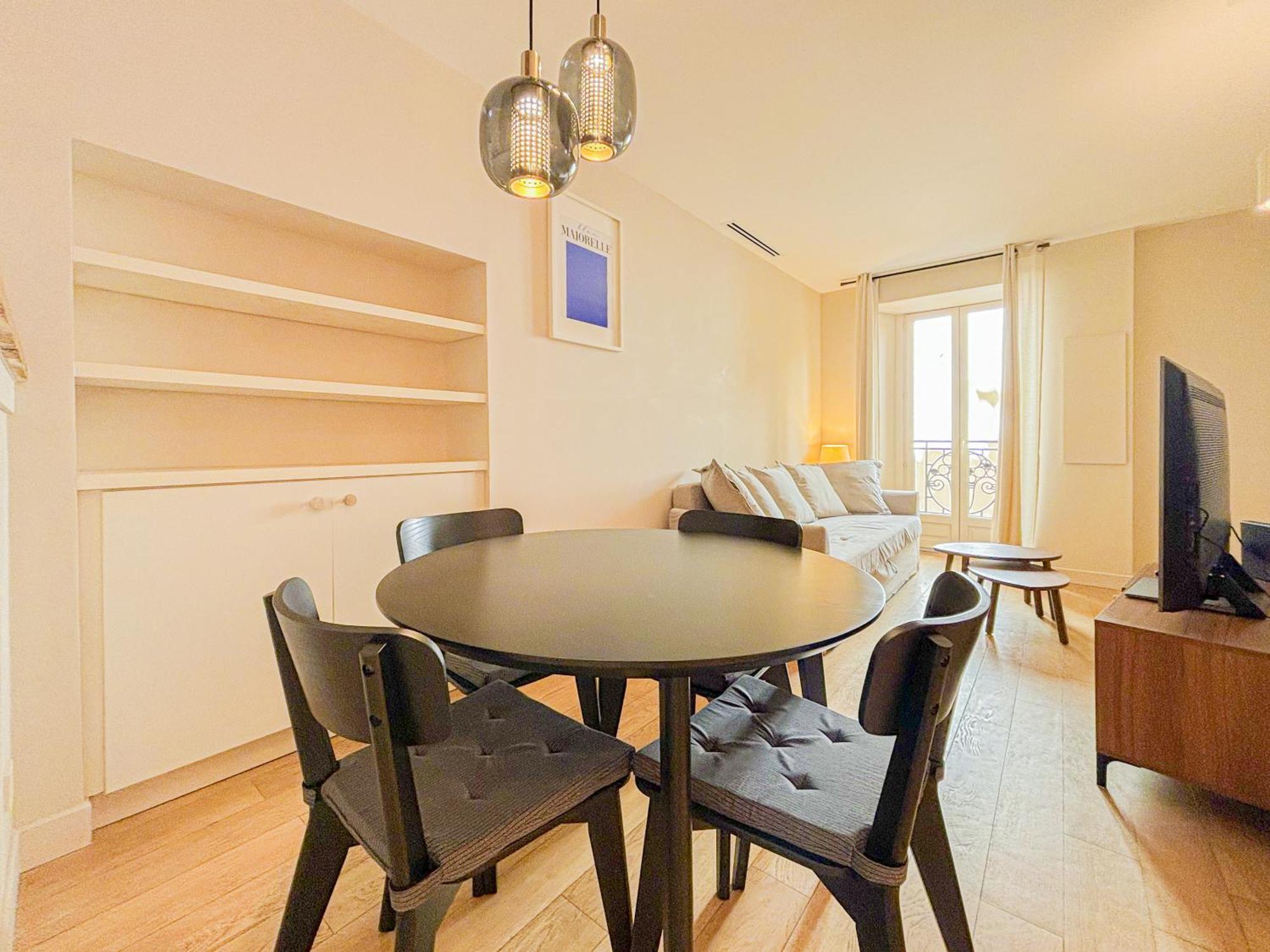 Appartement Place Rossetti - Wifi, Ac, 2pers