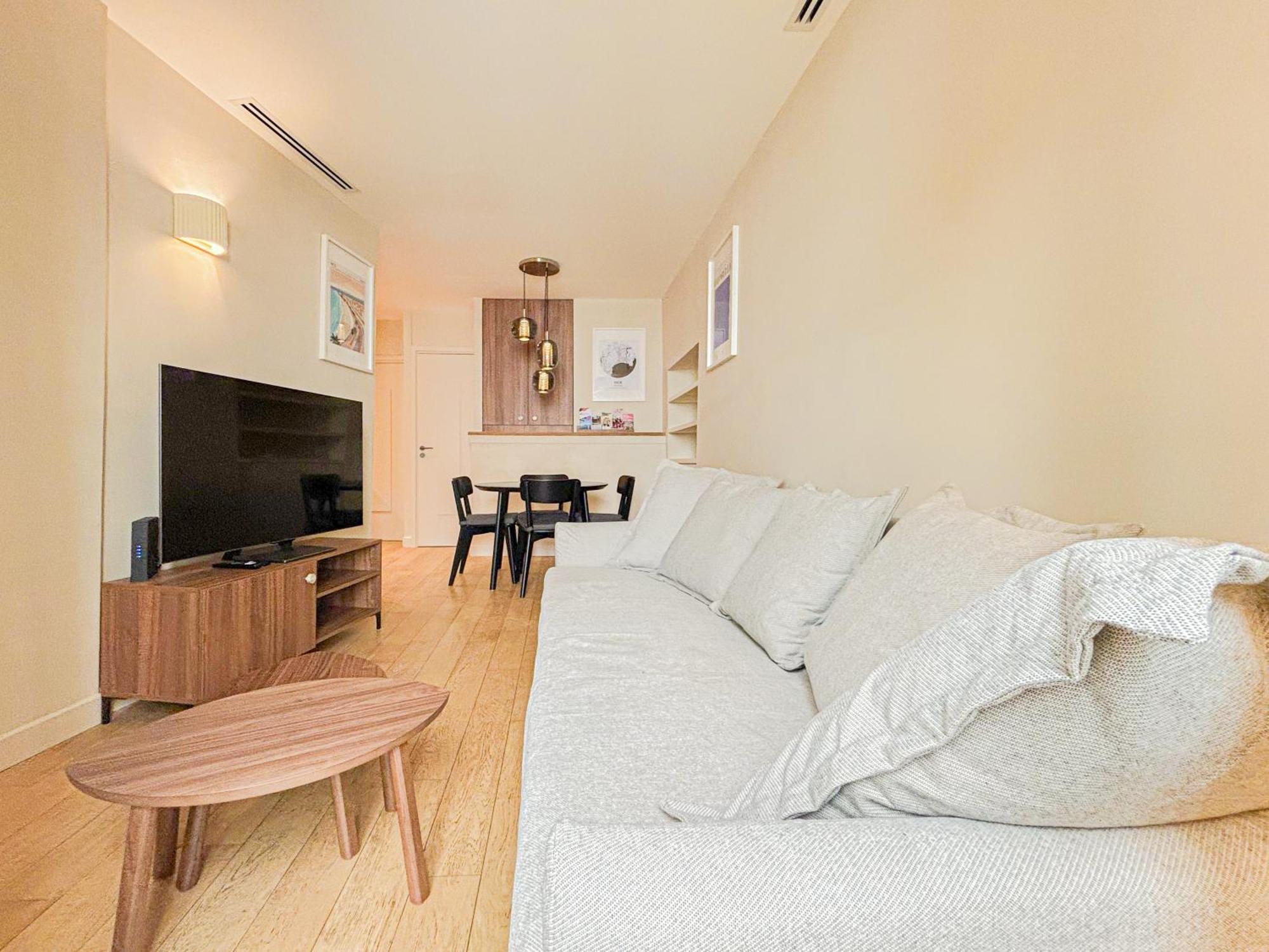 Appartement Place Rossetti - Wifi, Ac, 2pers